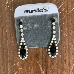 Vintage Susie's Dead Stock white black rhinestone formal dangle pierced earrings